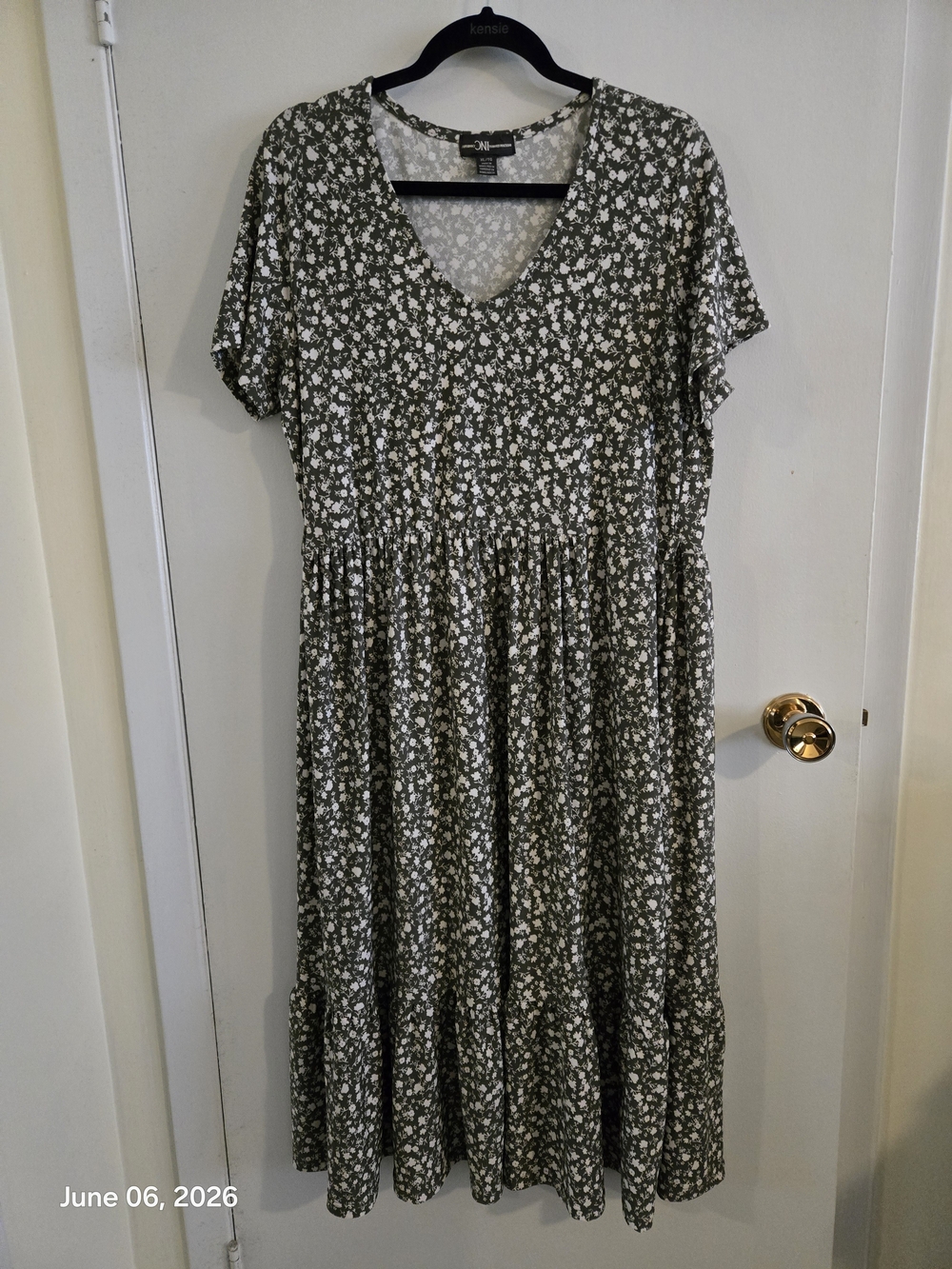 Floral V-Neck Maxi Dress in Olive Green and White XL - Worn Once